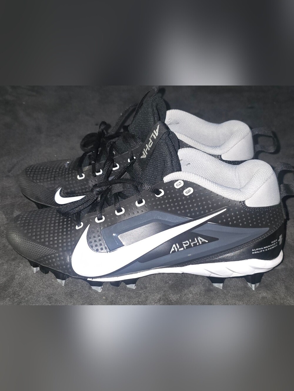 Nike Alpha Menace 4 Varsity Football Cleats Black/White Men's Sz 10.5 New No Box